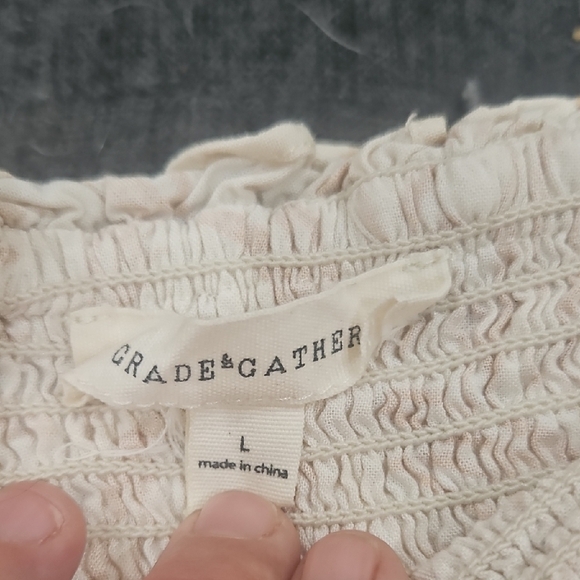 Chic Cream Jumpsuit with Flowing Wide-Leg Design w pockets - Picture 3 of 3